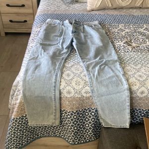 PacSun brand new jeans size 31 and 32 length